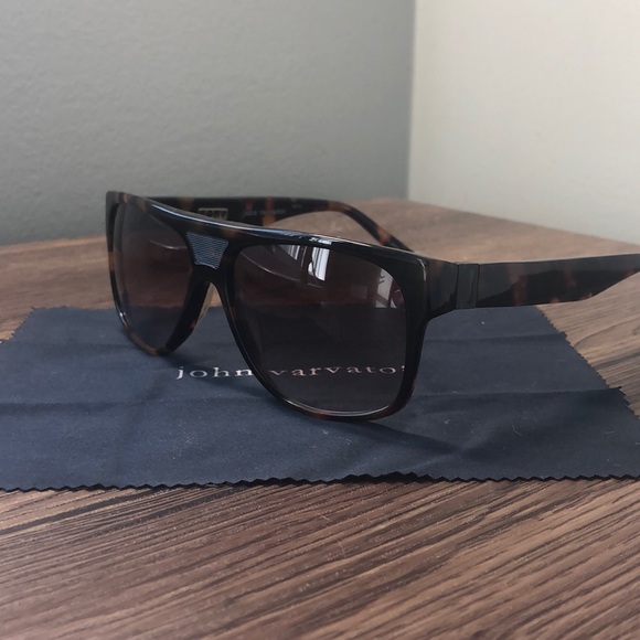 John Varvatos Other - John Varvatos Wayfarer Style Glasses